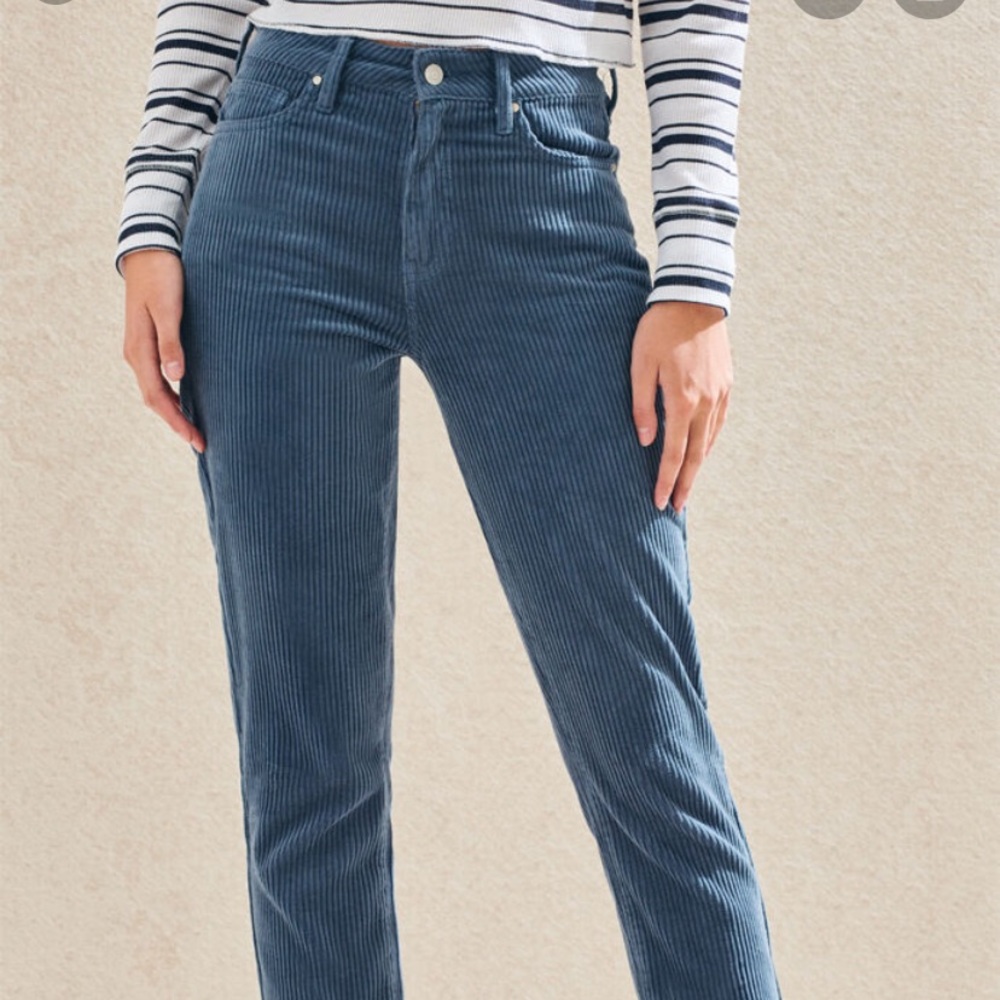 PacSun blue corduroy mom jeans. (Size 22)